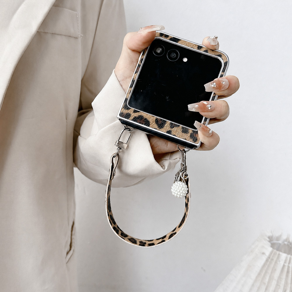 Leopard Print Folding Flip Pho - Vintage Women Fashion recension och pris