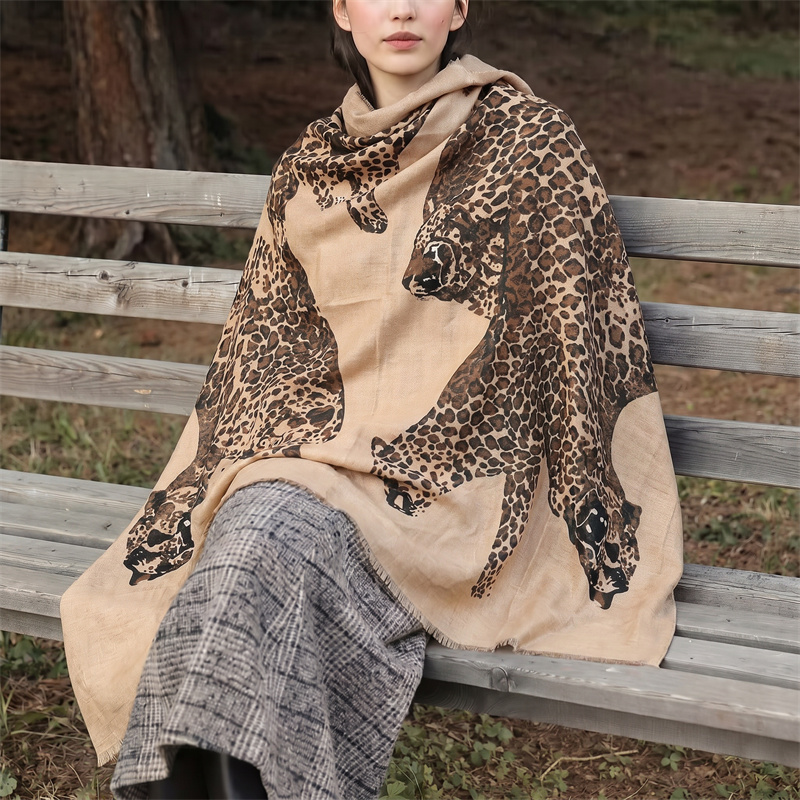 Vintage Leopard Print Hijab an - Vintage Women Fashion recension och pris