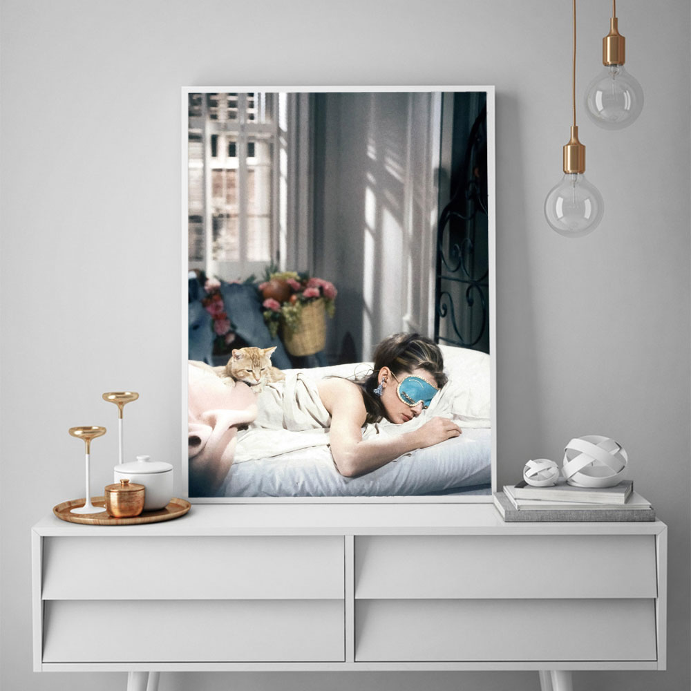Audrey Hepburn Breakfast Poste - Vintage Fashion Vogue recension och pris