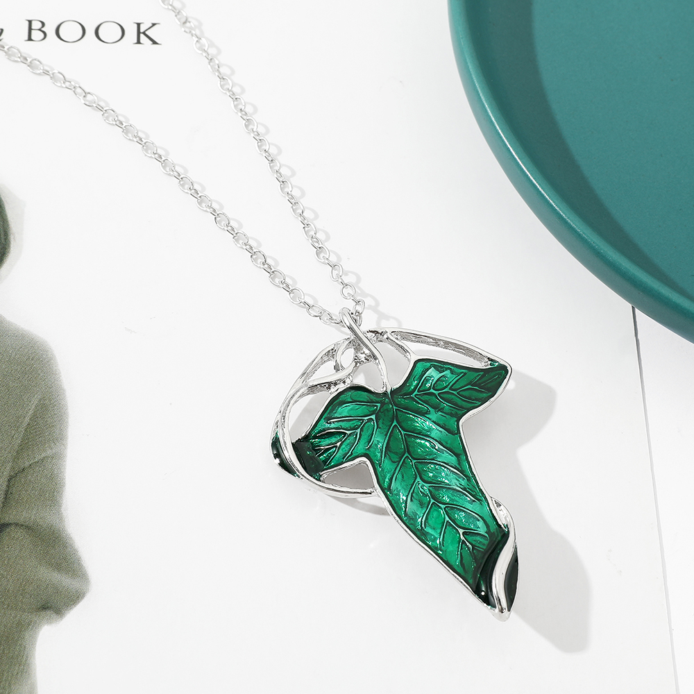 Vintage Green Leaf Pendant Nec - Vintage Fashion Necklace recension och pris