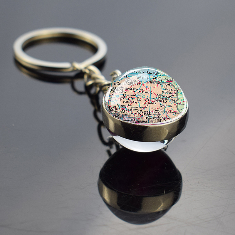 European Countries Map Keychai - Vintage Fashion Illustration recension och pris
