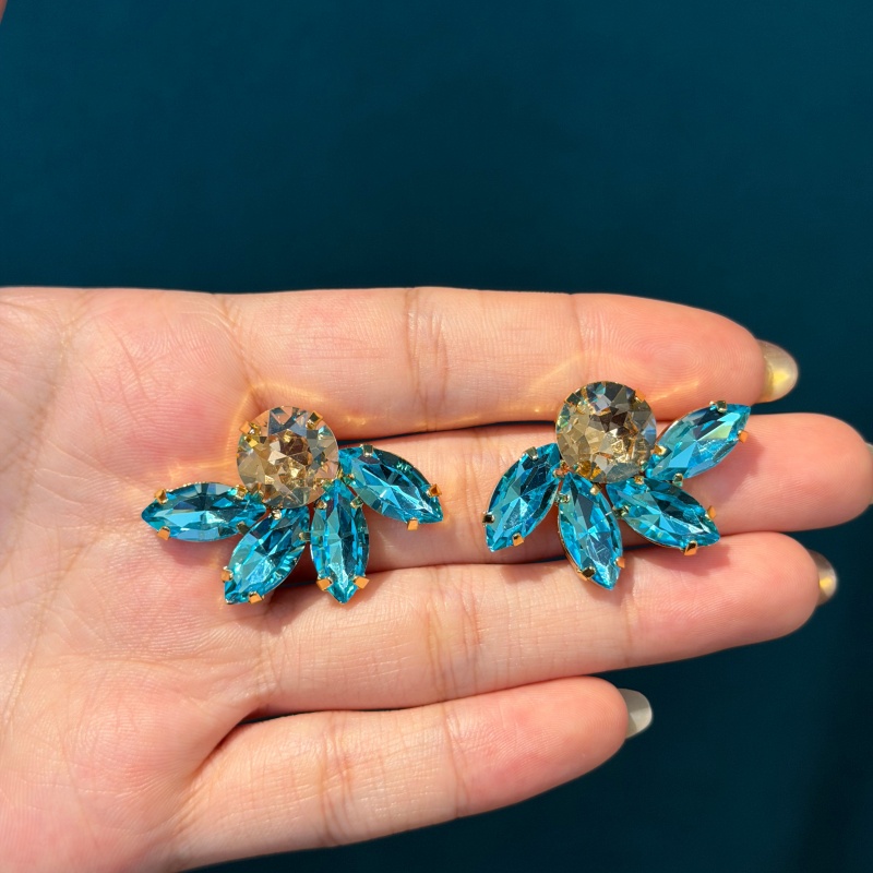 Vintage Blue Crystal Half Flow - Vintage Fashion Jewelry Brands recension och pris