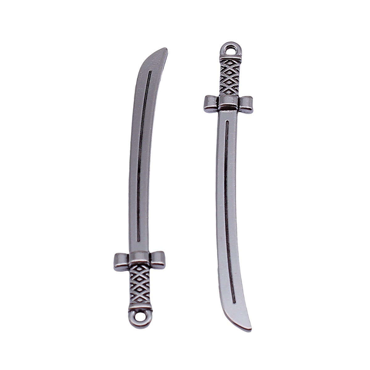 Pendant Collection Sword Charm - Vintage Fashion Words recension och pris